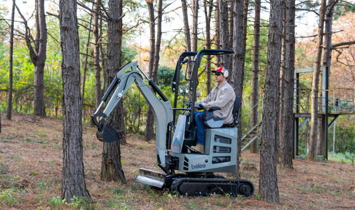 Peheaʻo Shengkanda Mini Excavators a me nā huila e pili ana i nāʻoihana kūʻai kūkulu honua?