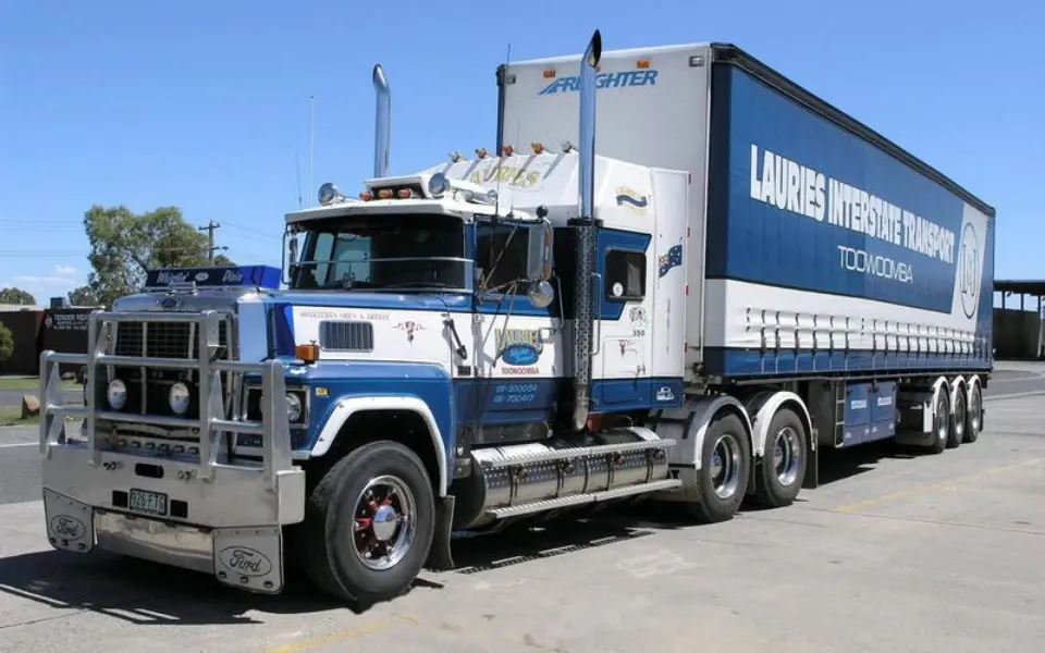 No ke aha e kūʻaiʻole ai nā kaʻa kaʻa i kā lākou piptes exhaust?